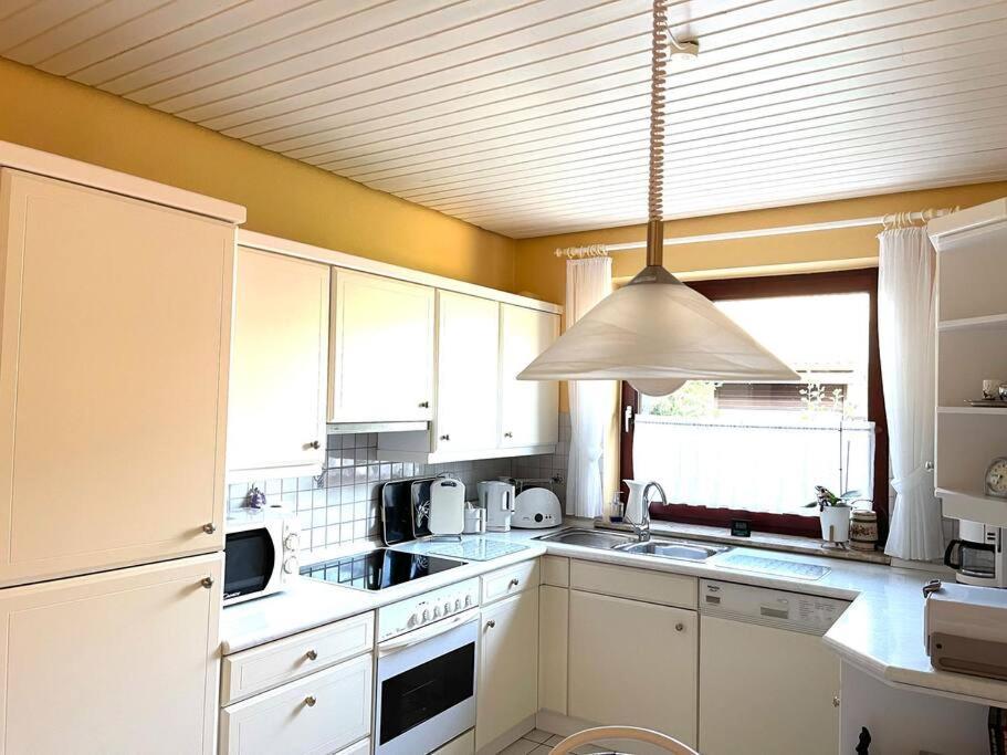 Ferienwohnung Leuchtbergblick Mit Terrasse Und Pkw Stellplatz Eschwege Eksteriør billede