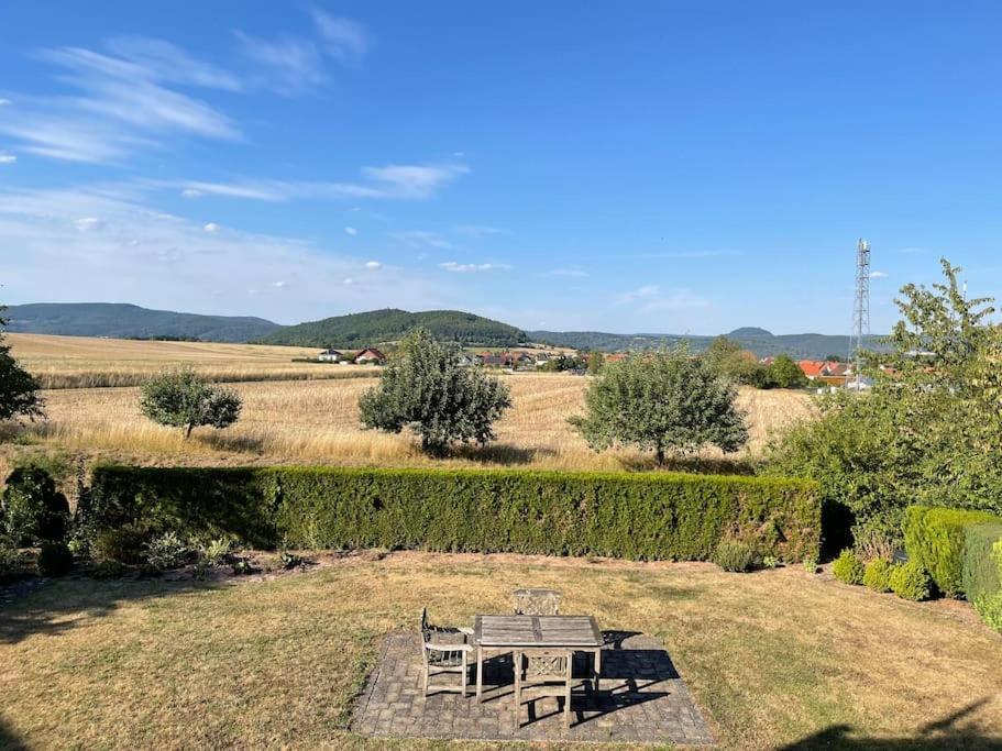 Ferienwohnung Leuchtbergblick Mit Terrasse Und Pkw Stellplatz Eschwege Eksteriør billede
